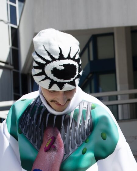 MONSTA EYE BEANIE WHITE (-50%)